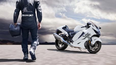 Suzuki Hayabusa Power and Precision wallpaper