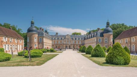 Château de Pierre-de-Bresse wallpaper
