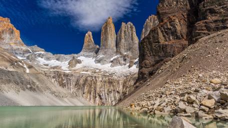 Mirador Base Las Torres (Torres del Paine National Park) wallpaper