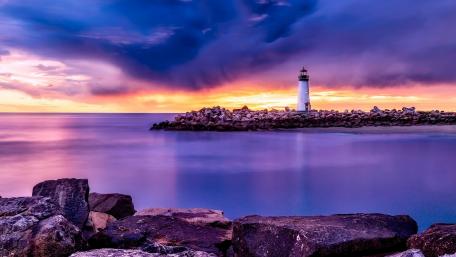 Walton Lighthouse, Santa Cruz wallpaper