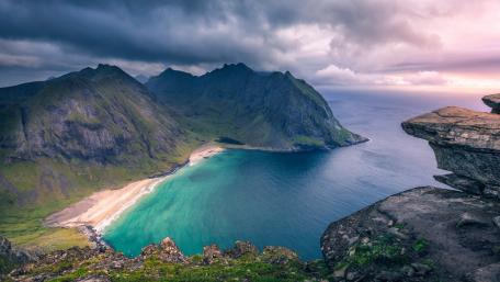 Kvalvika Beach wallpaper