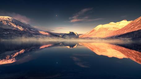 Tranquil Reflections at Twilight wallpaper
