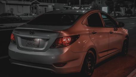 Sleek Nighttime Car Elegance wallpaper