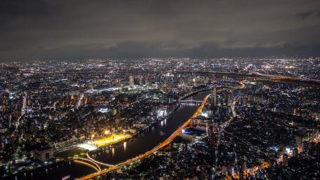 Cloudy night in Tokyo wallpaper