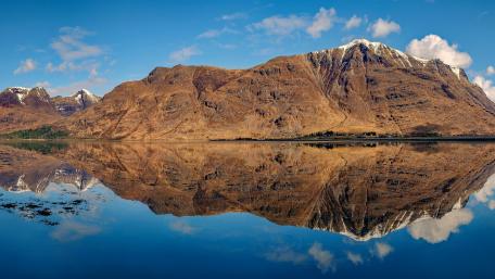 Serene Mountain Lake Reflection in Blue Sky wallpaper
