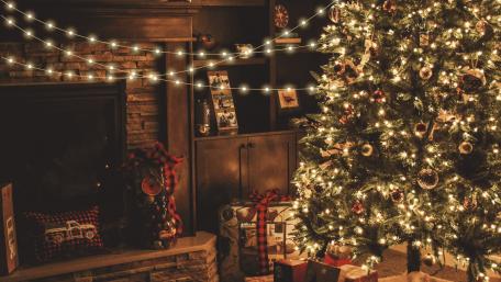 Christmas tree wallpaper