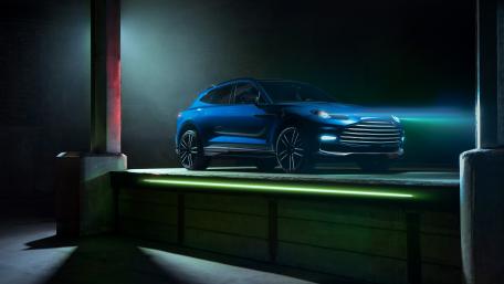 Aston Martin DBX 707 wallpaper
