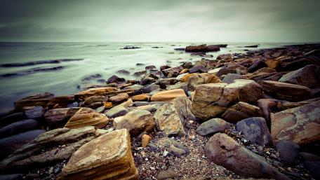 Mysterious Shoreline at Dusk wallpaper