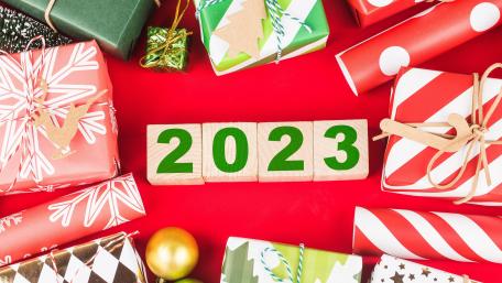 Cheerful 2023 New Year Celebration Wallpaper wallpaper