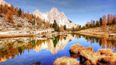 Lago Limides wallpaper