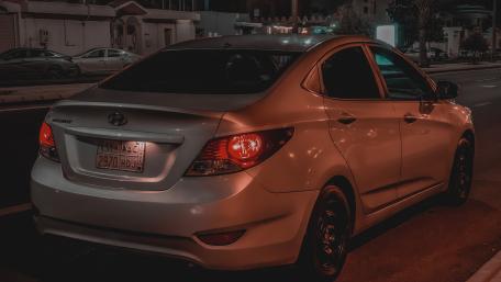 Sleek Nighttime Car Wallpaper Showcase in 4K Quality wallpaper