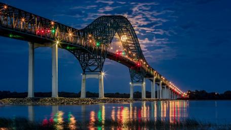 Laviolette Bridge wallpaper