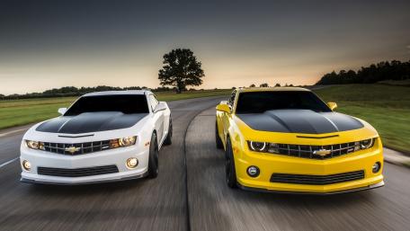 Chevrolet Camaro Duo on the Track wallpaper