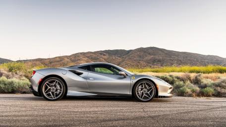 2020 Ferrari F8 Tributo side view wallpaper