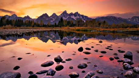 Grand Teton autumn reflection wallpaper