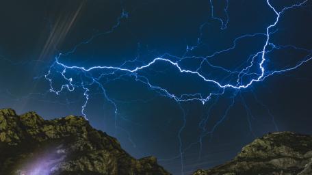 Lightning over the mountains wallpaper