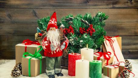 Festive Christmas Cheer and Decoration Ideas wallpaper