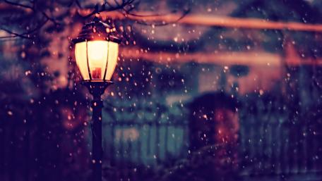 Winter Night Glow in the Cityscape wallpaper