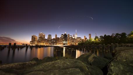 New York City from Brooklyn Bridge Park wallpaper