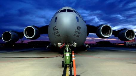 Boeing C-17 Globemaster III wallpaper