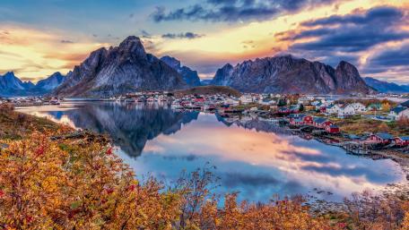 Autumn in Lofoten wallpaper