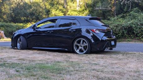 Toyota Corolla Hatchback wallpaper