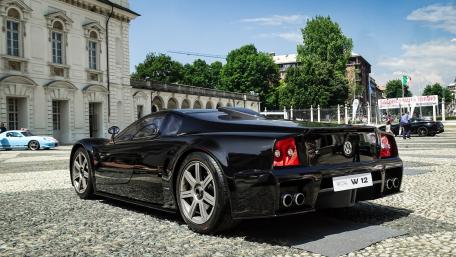 Sleek Volkswagen W12 in Stunning Black Finish wallpaper