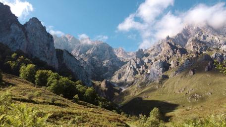 Picos de Europa wallpaper