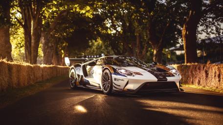 Ford GT Triumph in Golden Light wallpaper