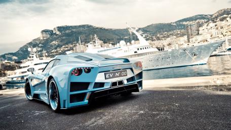 Sleek Elegance of the Mazzanti Evantra wallpaper