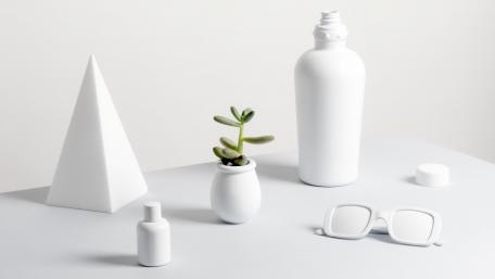 Minimalist White Composition for Modern Spaces wallpaper