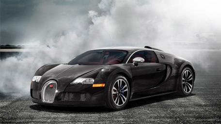Dreamy Bugatti Veyron in Smoky Atmosphere wallpaper