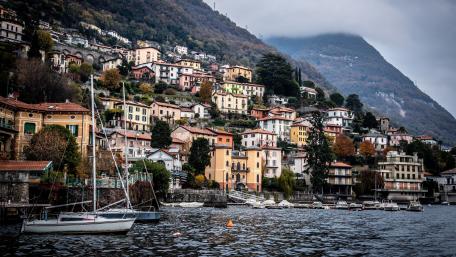 Lake Como wallpaper