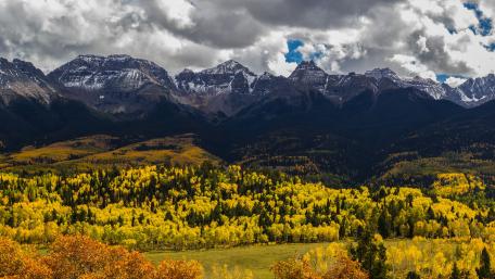 Breathtaking Autumn in the Alps Awaits You wallpaper