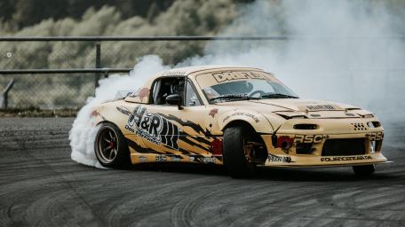 Adrenaline-Fueled Drift Showdown in 4K wallpaper