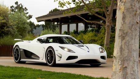 Ultimate Koenigsegg Agera R Wallpaper Displaying Automotive Excellence wallpaper