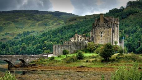 Eilean Donan Castle wallpaper
