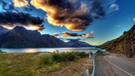 Majestic Mountain Roadway Adventure wallpaper