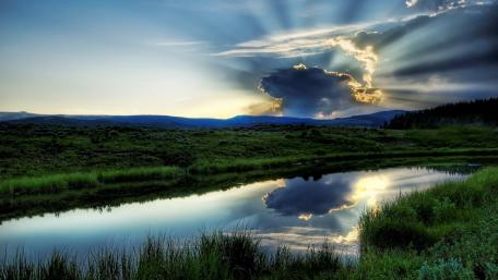 Serene Sunset Reflections in Nature wallpaper