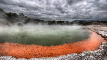 Champagne Pool wallpaper