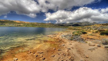Tranquil Shores of the Serene Lake wallpaper