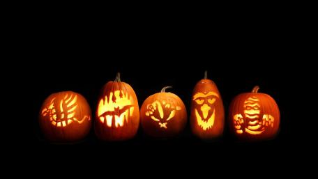 Spooktacular Jack o' Lanterns Glow wallpaper