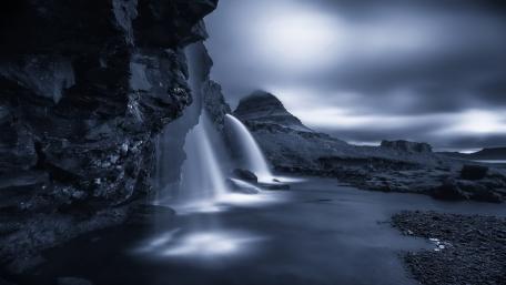 Kirkjufells waterfall monochrome photography wallpaper
