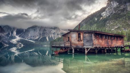 Pragser Wildsee (Lake Prags or Lake Braies) wallpaper