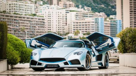 Mazzanti Evantra Unleashed in Urban Splendor wallpaper