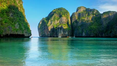 Maya Bay wallpaper
