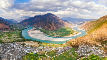 The First Bend of Yangtze River wallpaper
