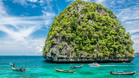 Loh Samah Bay, Phi Phi Islands wallpaper