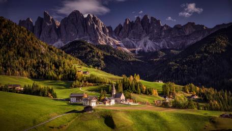 Santa Maddalena, Funes Valley wallpaper