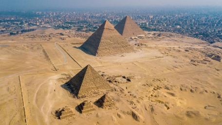 The Great Pyramid of Giza wallpaper